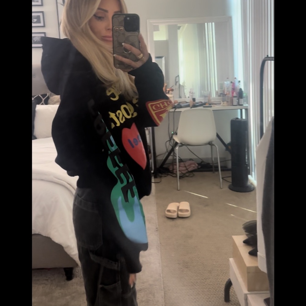 Sweatshirt - Picture 4 of 5